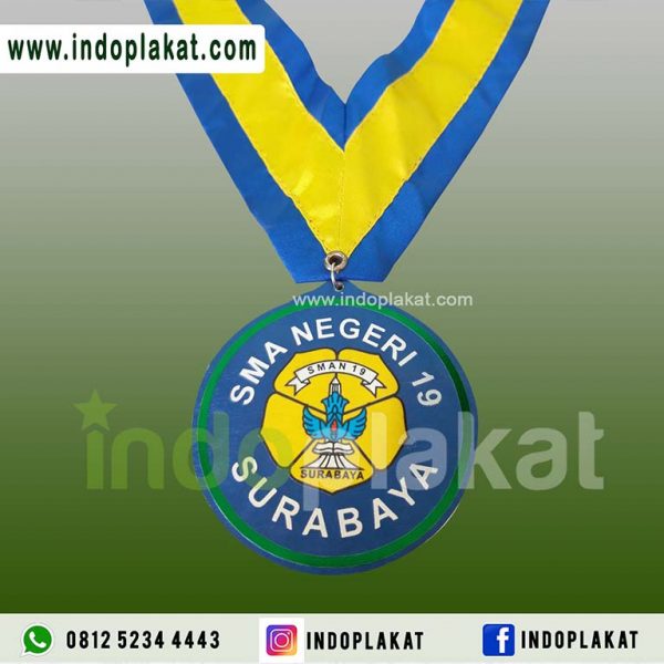 Jasa Pembuatan Medali Kelulusan Medali Wisuda Murah Surabaya Lamongan Kediri Nganjuk