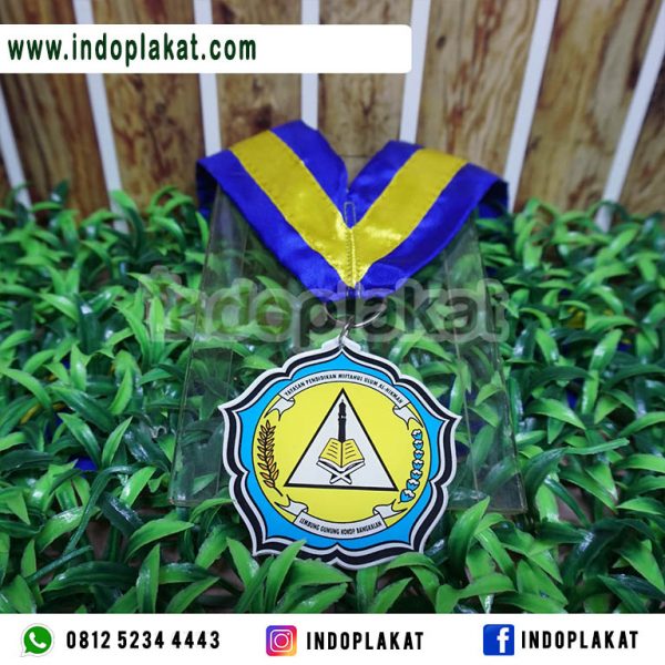 Medali-Akrilik-Murah-Surabaya