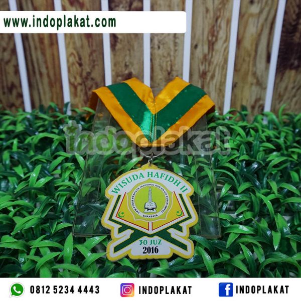 Pusat-Jual-Medali-Wisuda-Akrilik-Murah-untuk-Hafidz-TPA-TPQ
