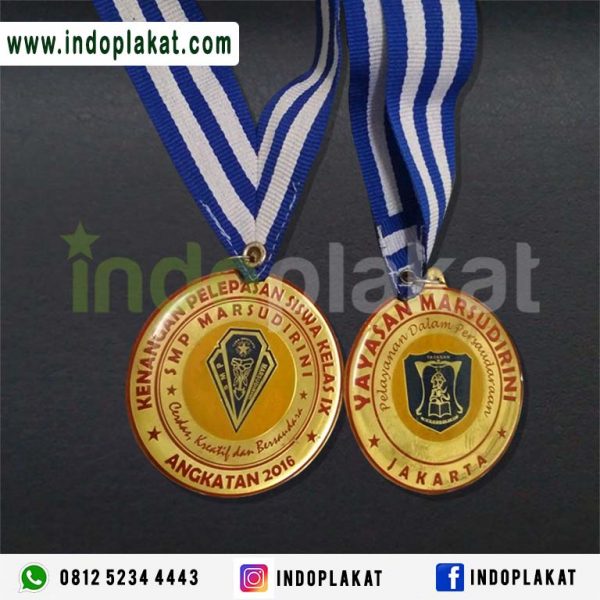 Jual Medali Wisuda Kuningan Murah Di Jakarta Tangerang Bandung Bogor Banten Samarinda Medali Wisuda SMP SMA SMK Mahasiswa
