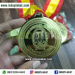 Jasa Pembuatan Medali Costume Harga Terbaik Medali-Kuningan-Lomba-Masak-Chef-Menari-Dance-Band-Kejuaraan-Murah-Surabaya